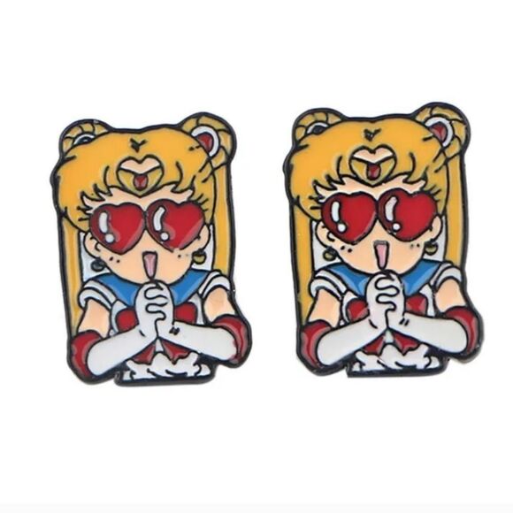 Sailor Moon Usagi Earrings - Picture 1 of 1
